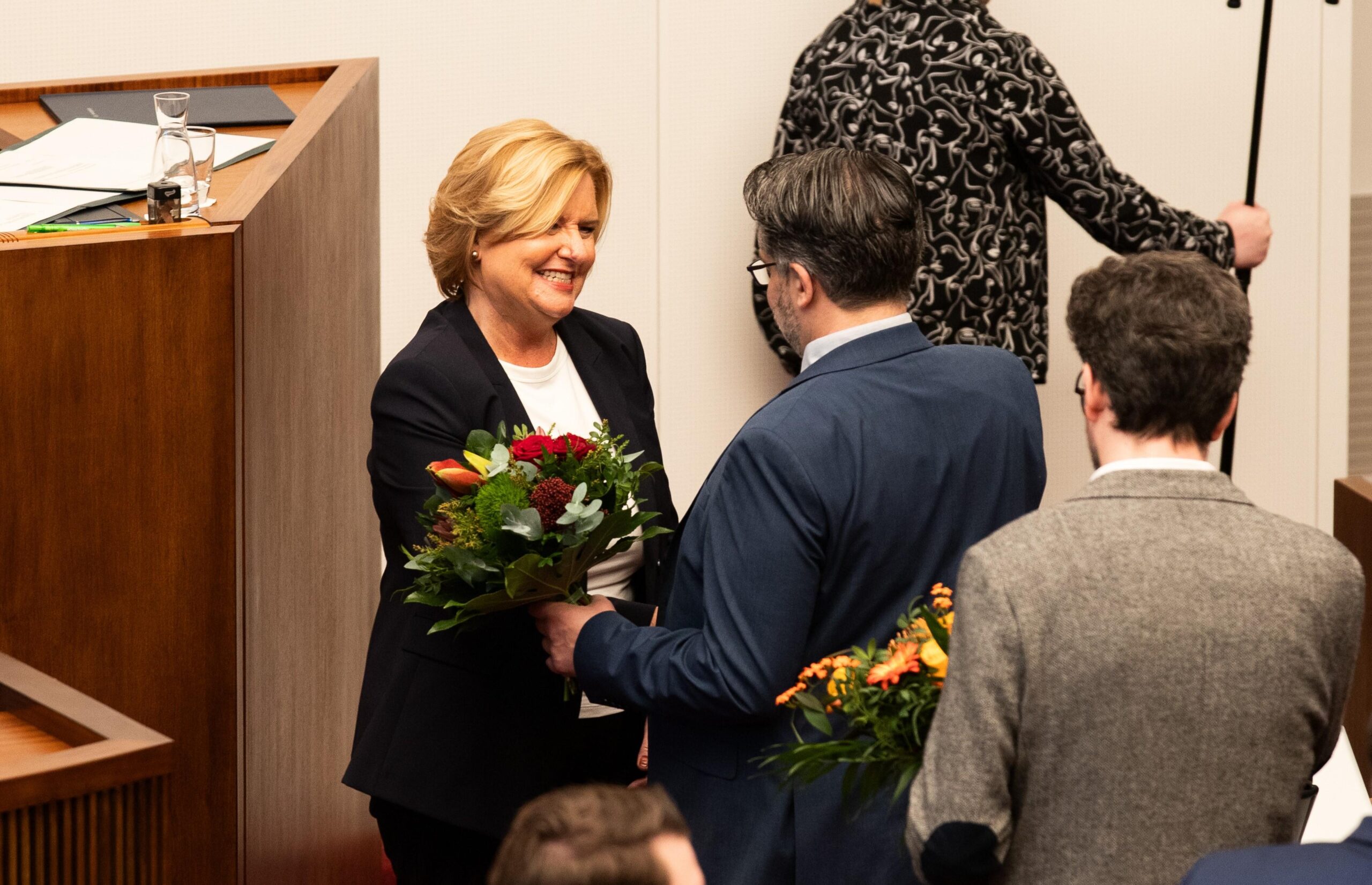 Eva Högl und Mustafa Güngör im Parlament